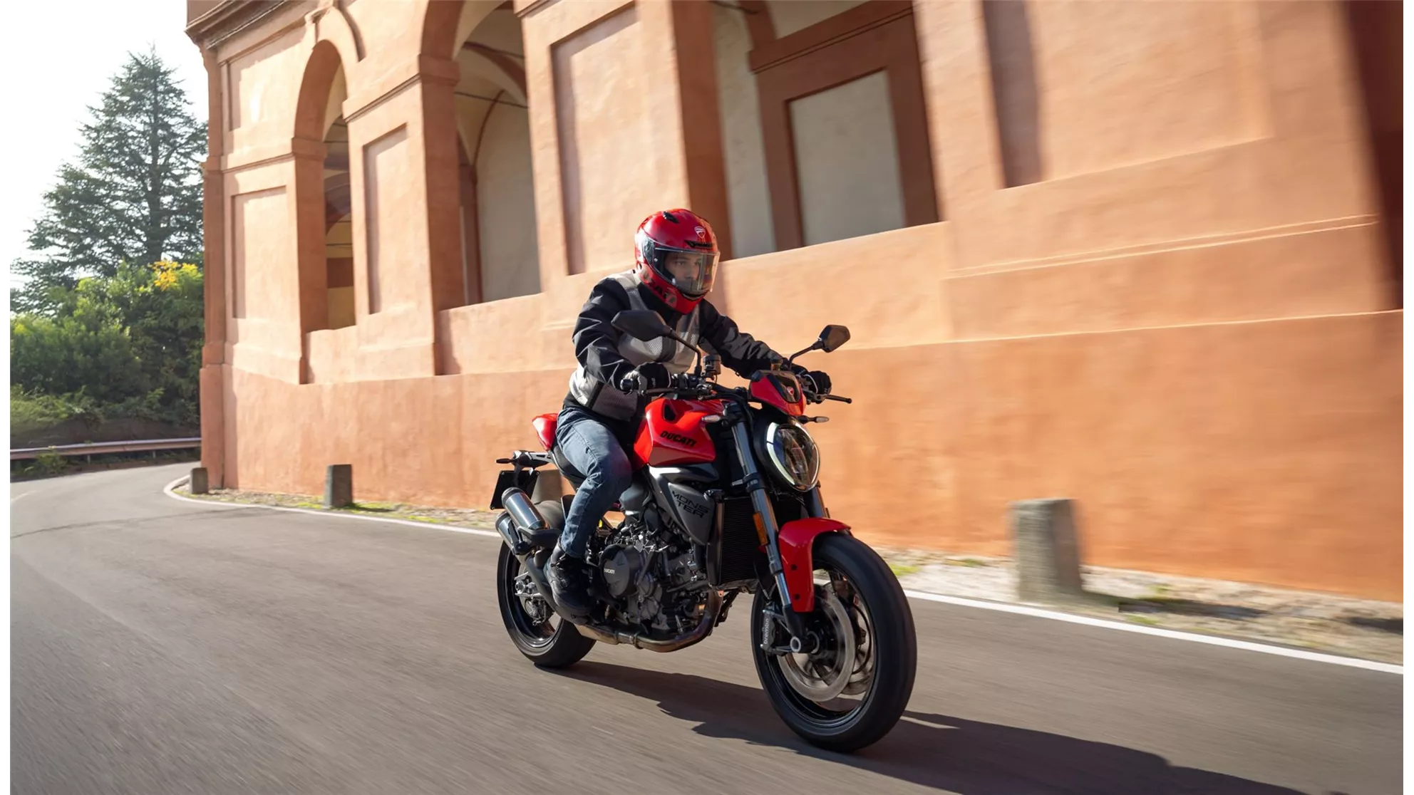 Ducati Monster + - Bild 12 Ducati Monster + - Bild 12