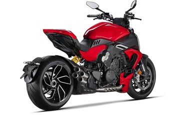 Ducati Diavel V4 2026 - Bild 13