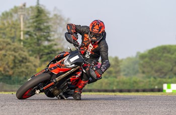 Ducati Hypermotard 698 Mono 2026 - Bild 8