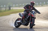 Ducati Hypermotard 698 Mono RVE 2026 - Bild 12
