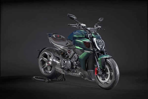 Ducati Diavel for Bentley () - Bild 3