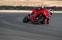 Ducati Panigale V2 S 2026 - Bild 3