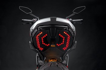 Ducati Diavel V4 RS 2026 - Bild 4