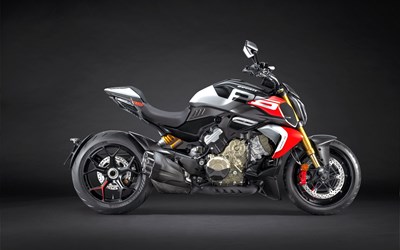 Ducati Diavel V4 RS