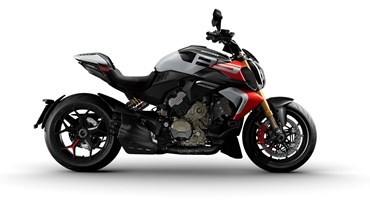 Ducati Diavel V4 RS 