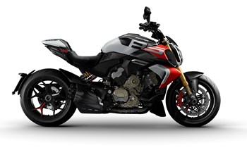 Ducati Diavel V4 RS 2026 - Immagine 2