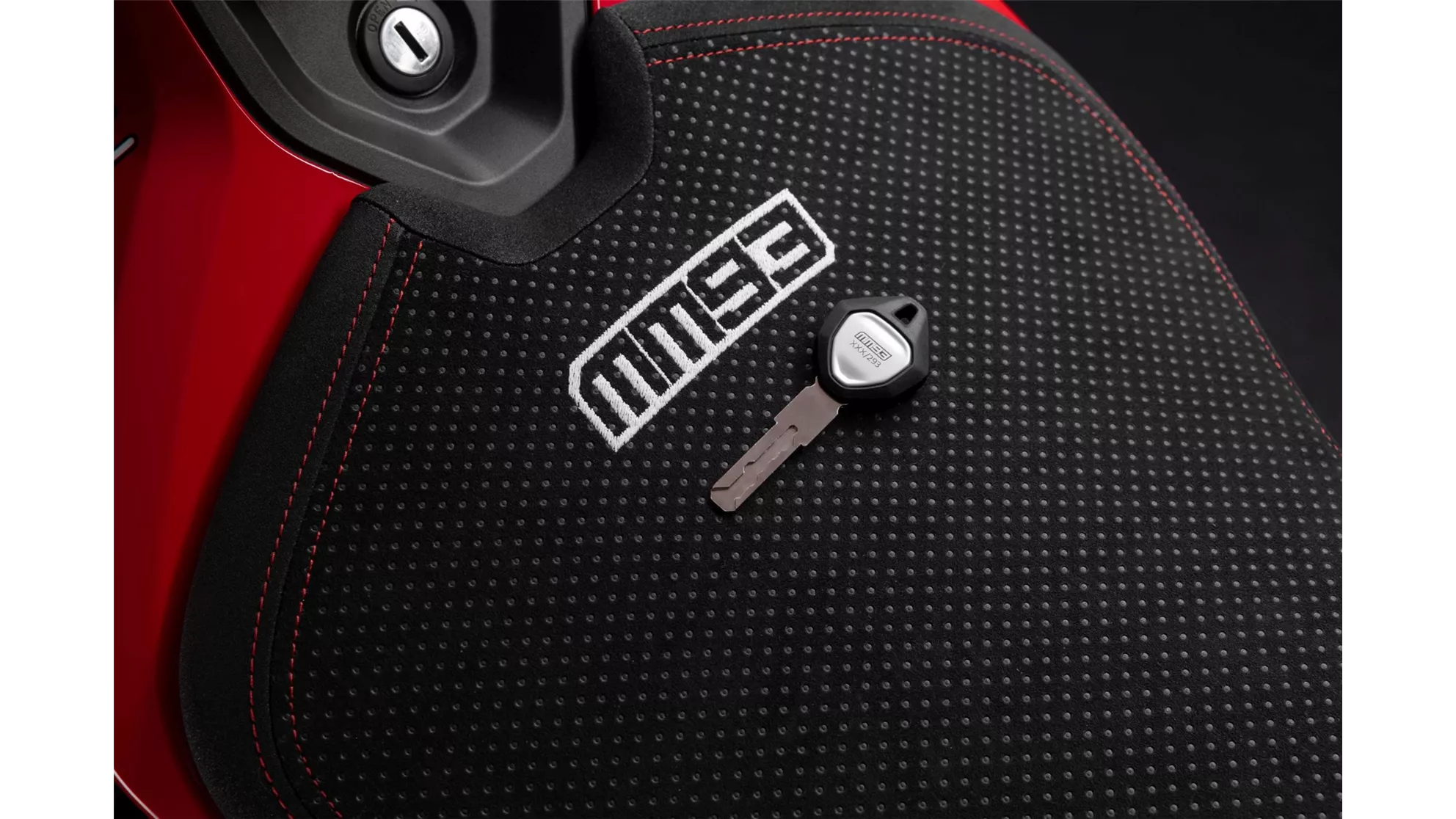 Ducati Panigale V4 Márquez 2025 World Champion Replica - Imagem 6 Ducati Panigale V4 Márquez 2025 World Champion Replica - Imagem 6