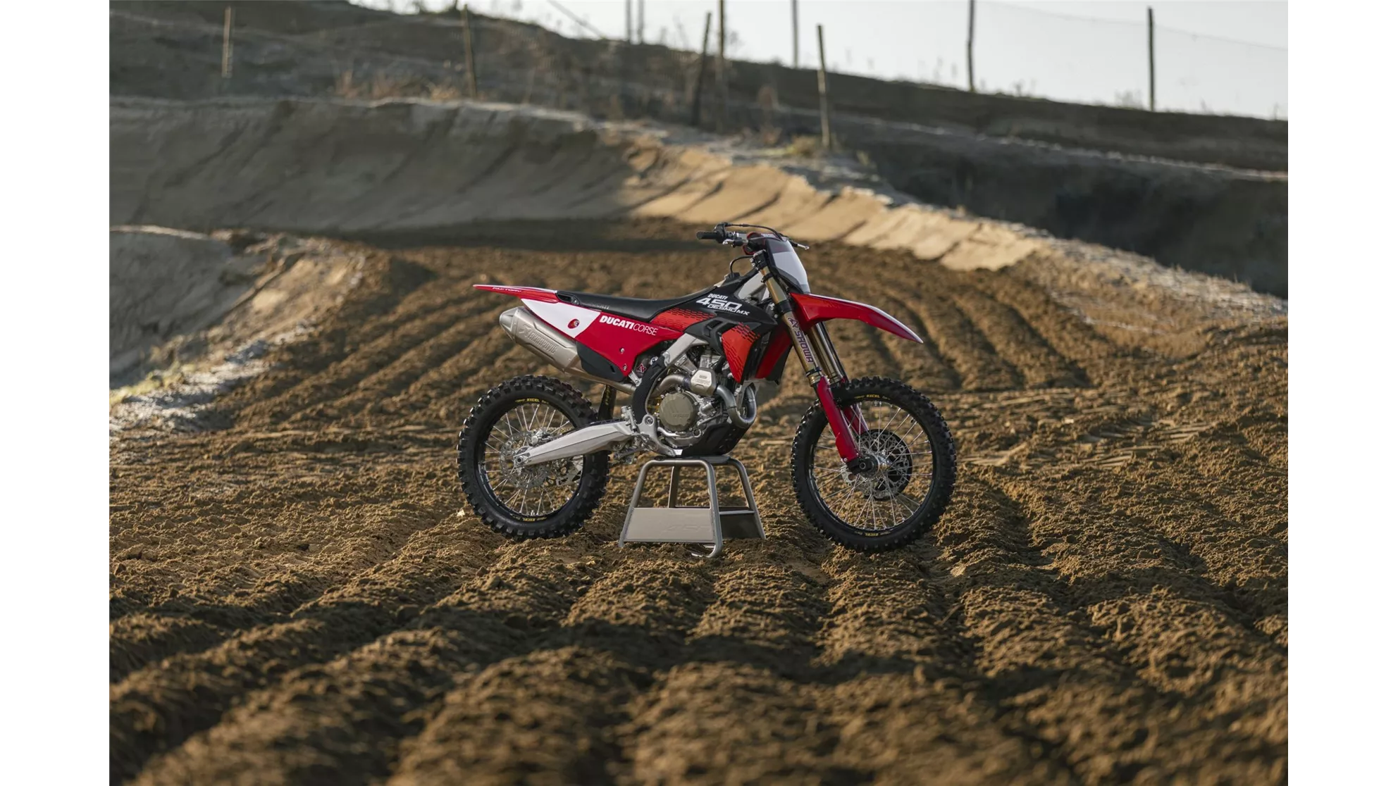 Ducati Desmo450 MX Factory 2026 - Imagem 85 Ducati Desmo450 MX Factory 2026 - Imagem 85