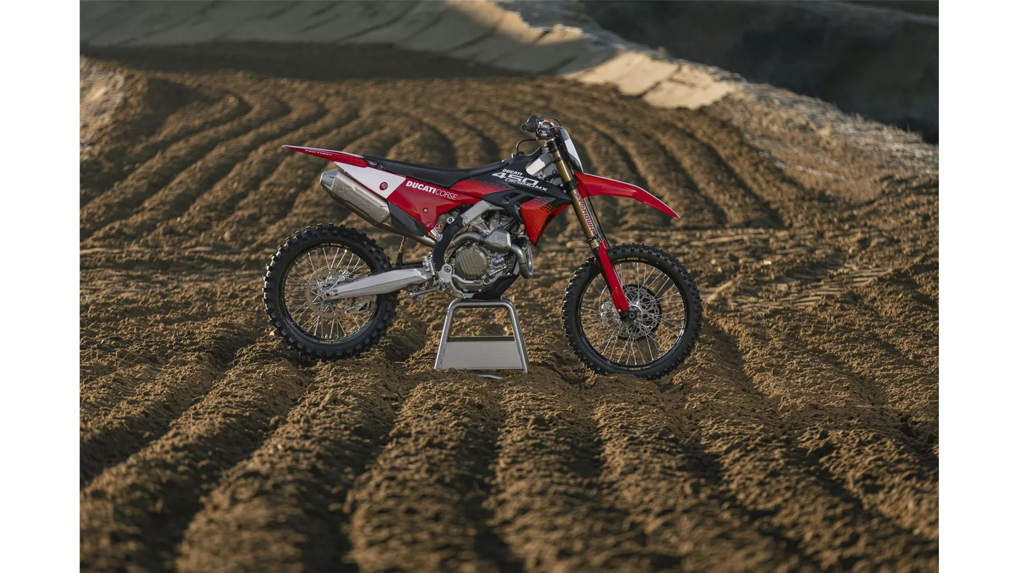 Ducati Desmo450 MX Factory 2026 - Imagem 86 Ducati Desmo450 MX Factory 2026 - Imagem 86