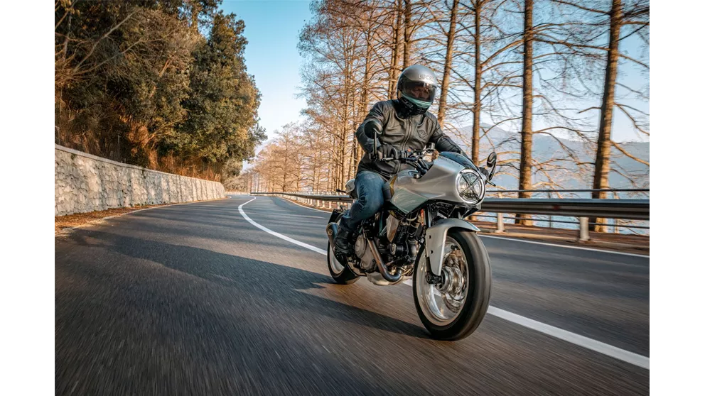 Ducati Formula 73 - technische gegevens, prijzen, beoordelingen