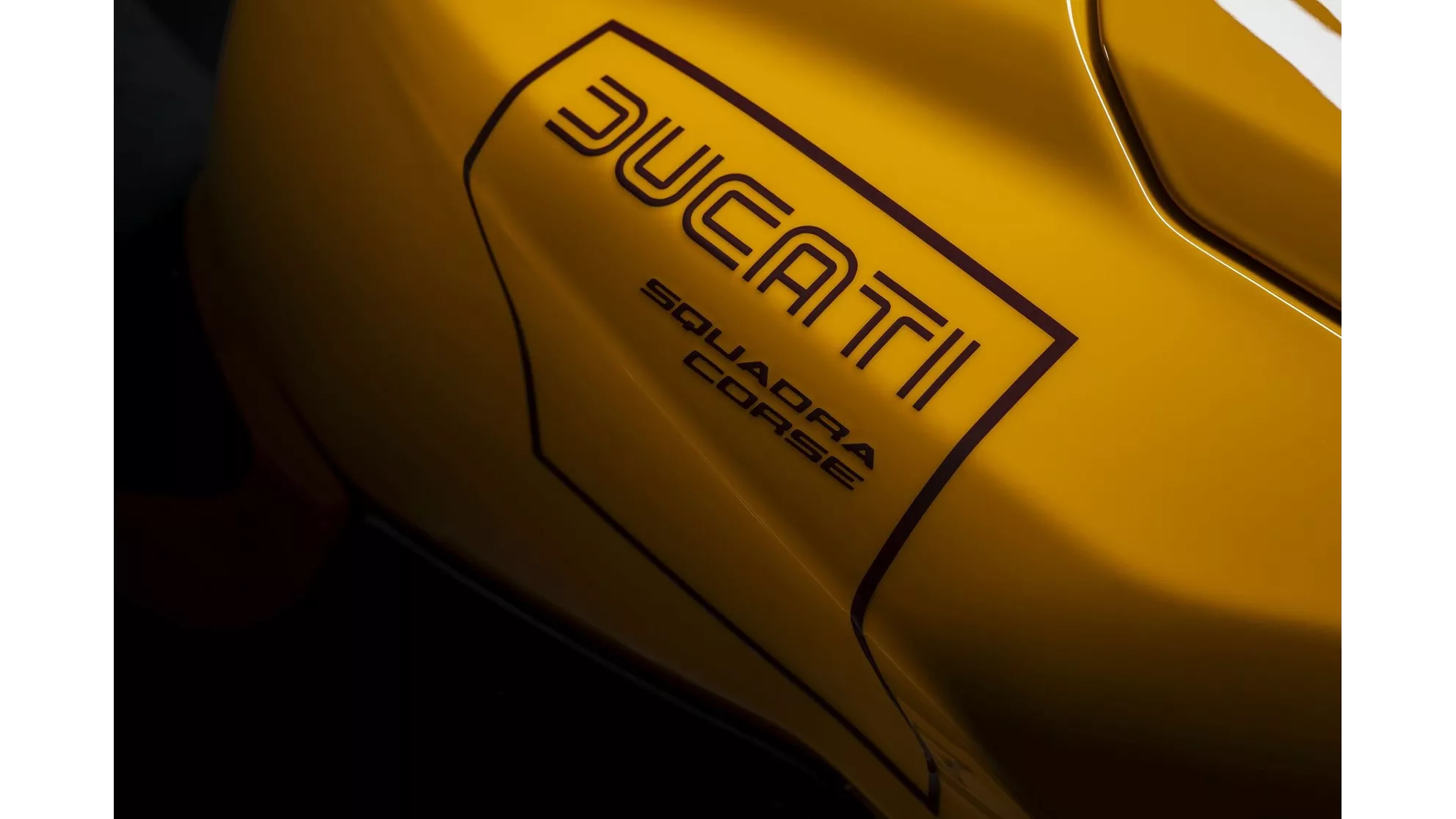 Ducati Panigale V2 S 100 - Image 5 Ducati Panigale V2 S 100 - Image 5