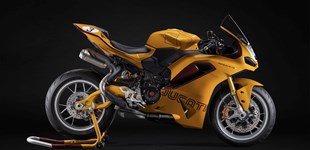 Ducati Panigale V2 S 100 2026 vs Honda CBR650R E-Clutch 2024