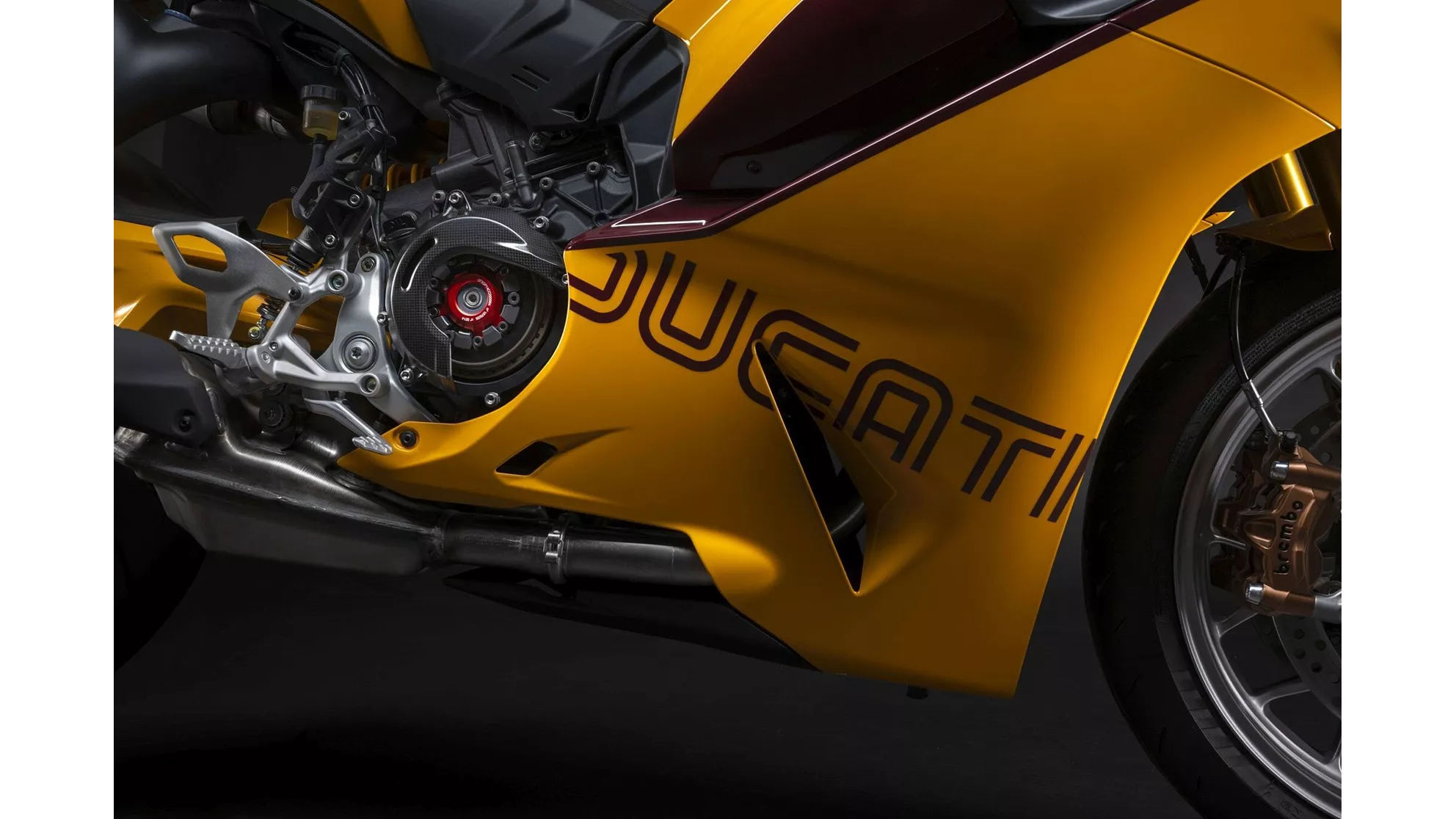 Ducati Panigale V2 S 100 - Image 3 Ducati Panigale V2 S 100 - Image 3