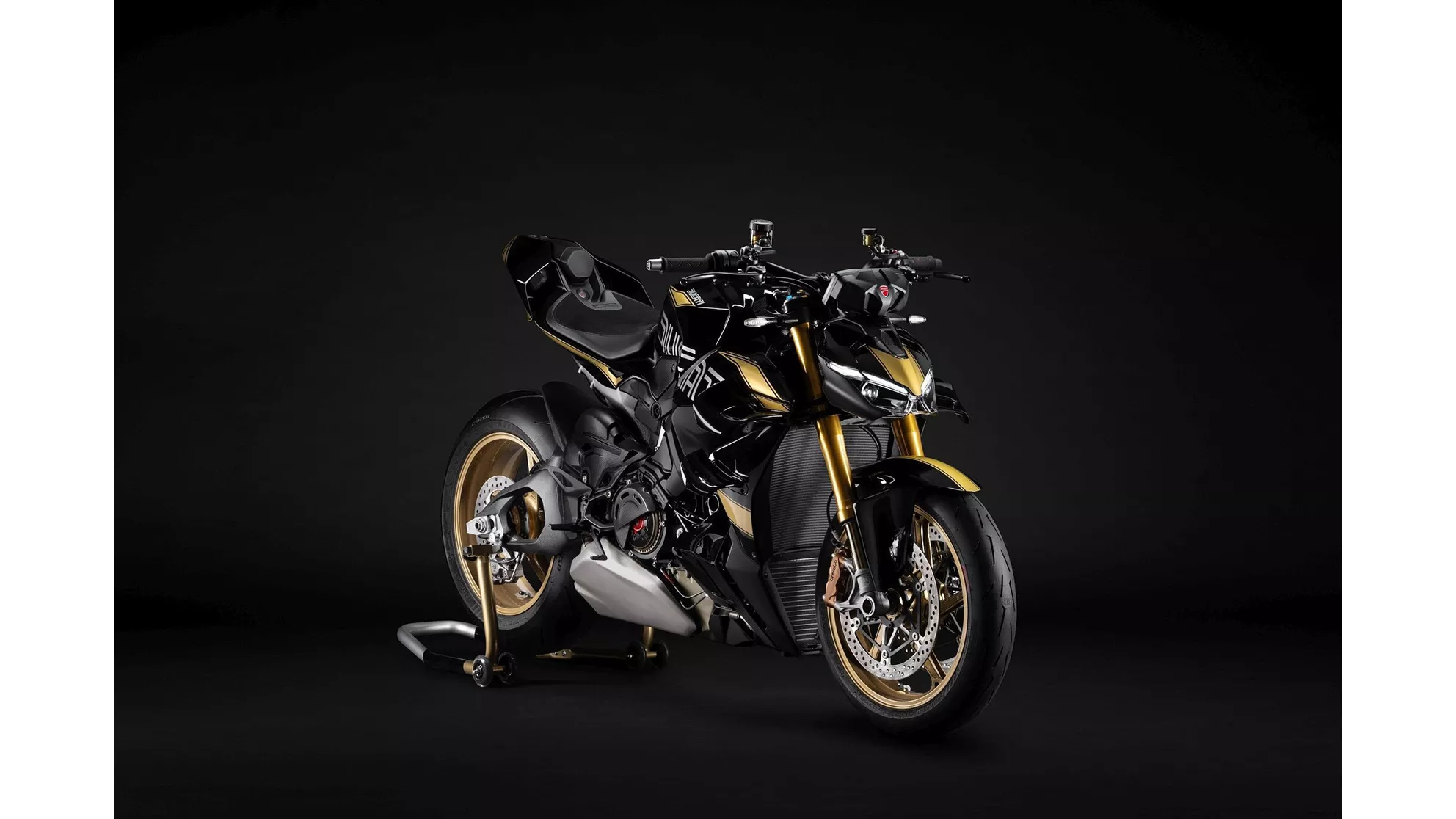 Ducati Streetfighter V4 S 100 - Image 1 Ducati Streetfighter V4 S 100 - Image 1