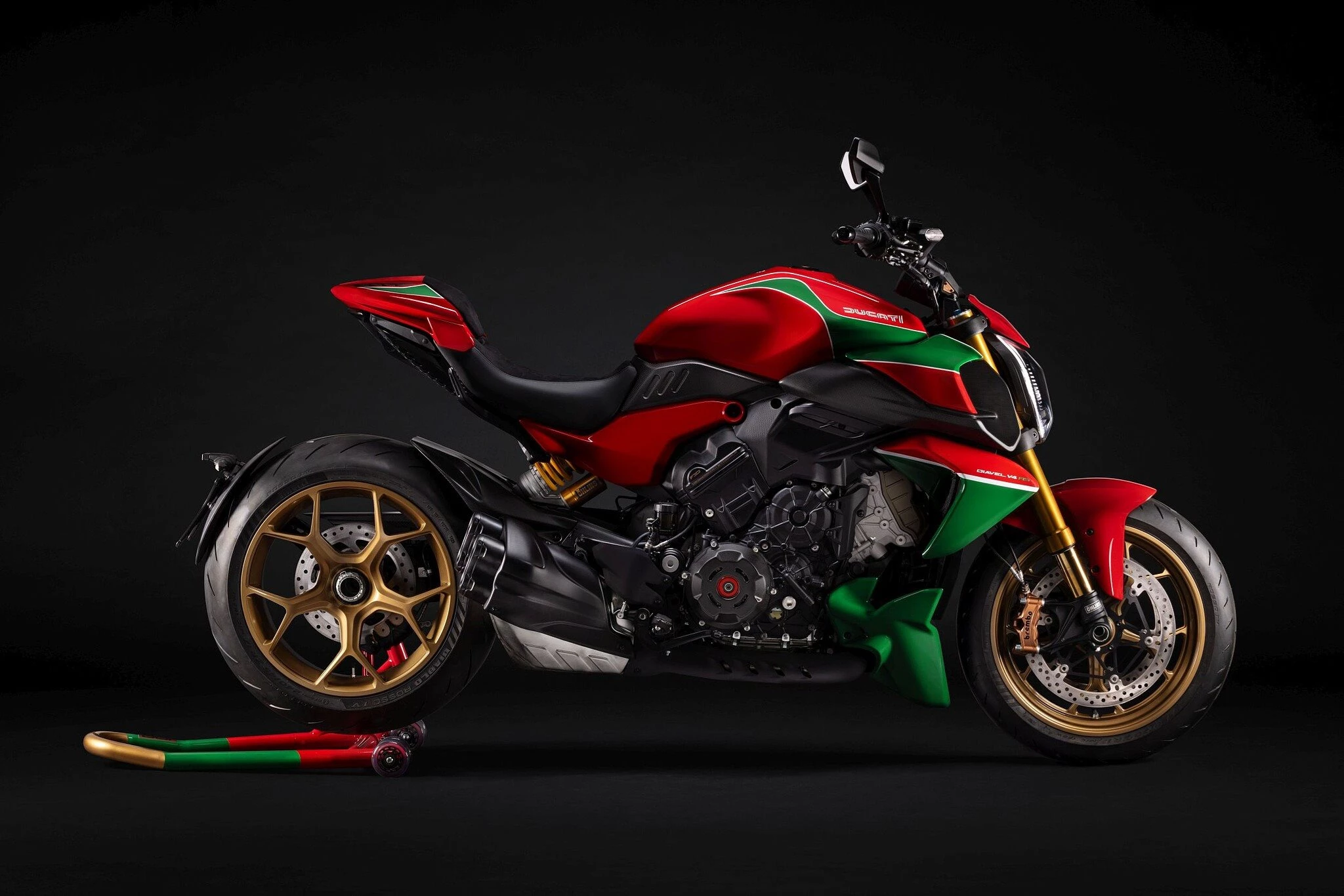 Diavel V4 RS 100 