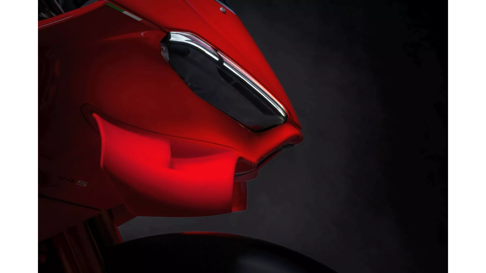 Ducati Panigale V4 - Image 2 Ducati Panigale V4 - Image 2