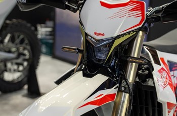 FB Mondial SMX Motard 125 2026 - Bild 3