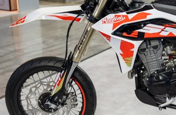 FB Mondial SMX Motard 125 2026 - Bild 4