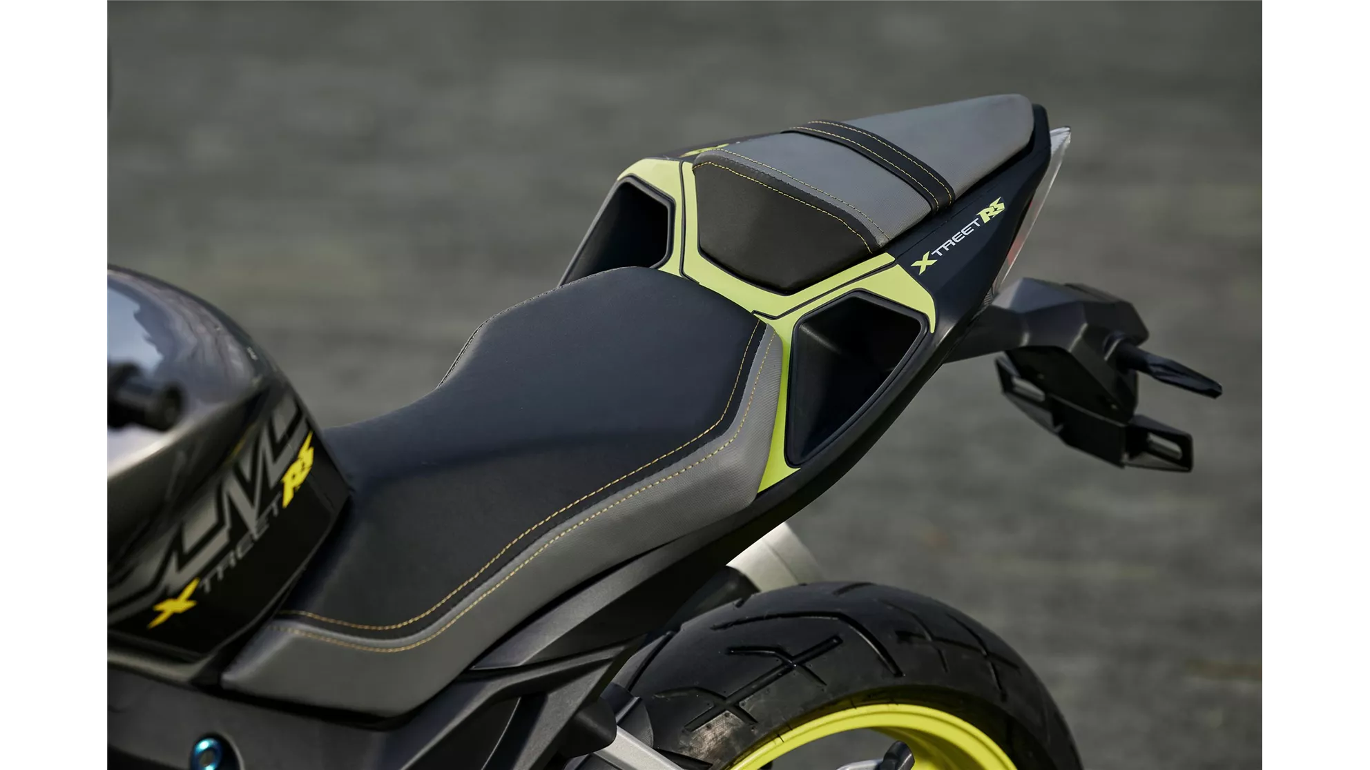 United Motors UM XTREET RS 125 - Bild 2 United Motors UM XTREET RS 125 - Bild 2