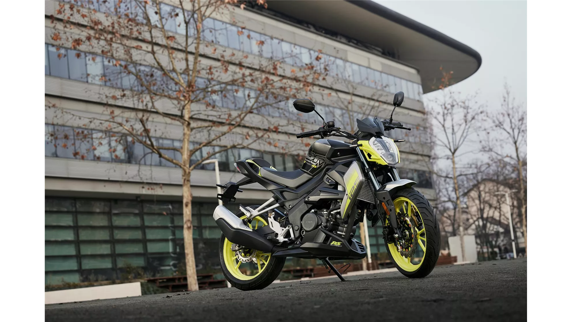 United Motors UM XTREET RS 125 - Bild 5 United Motors UM XTREET RS 125 - Bild 5