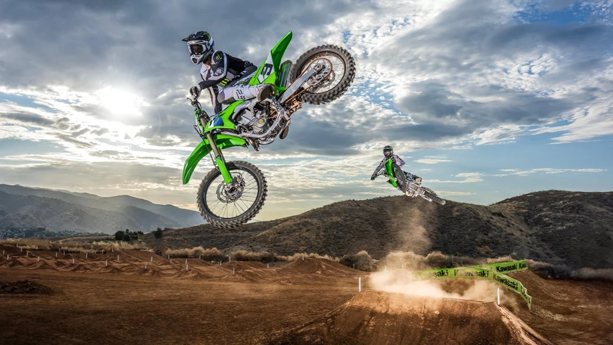 Kawasaki KX450 Bild 6: Kawasaki KX450