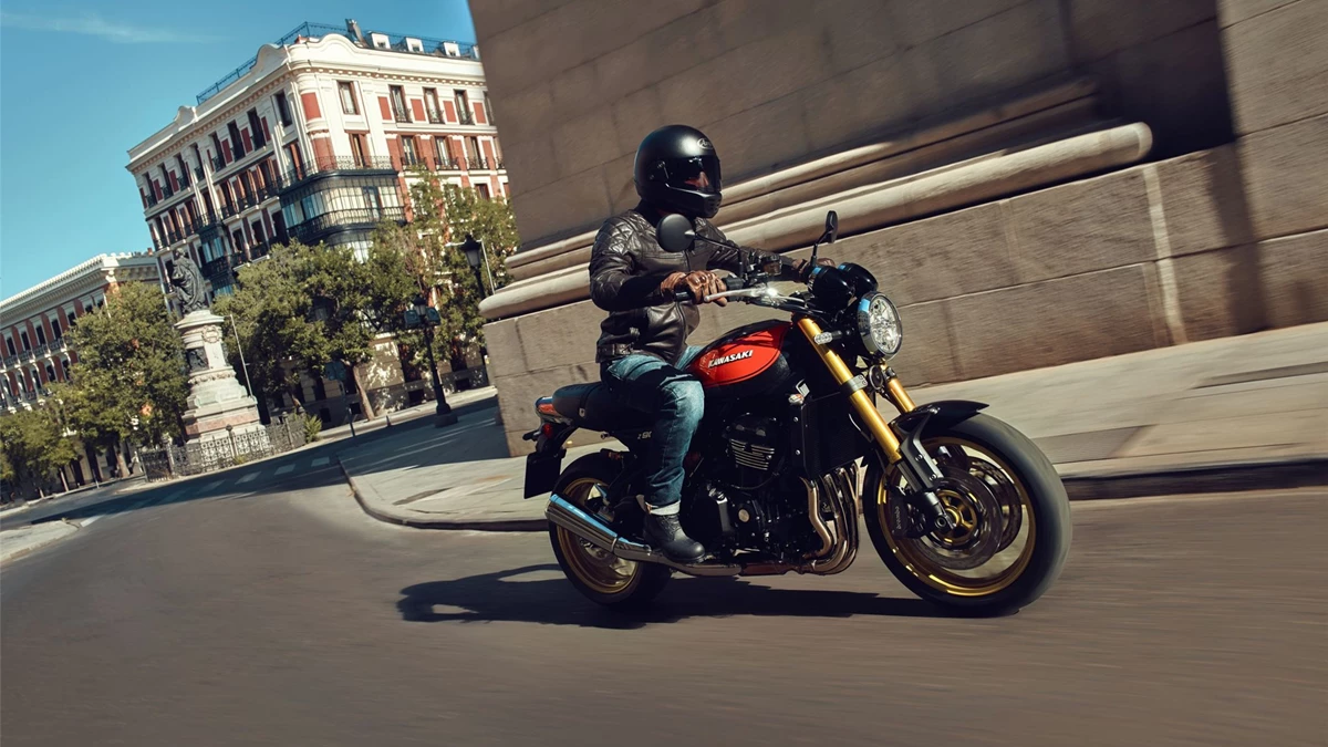 Kawasaki Z900 RS SE Bild 3: Kawasaki Z900 RS SE