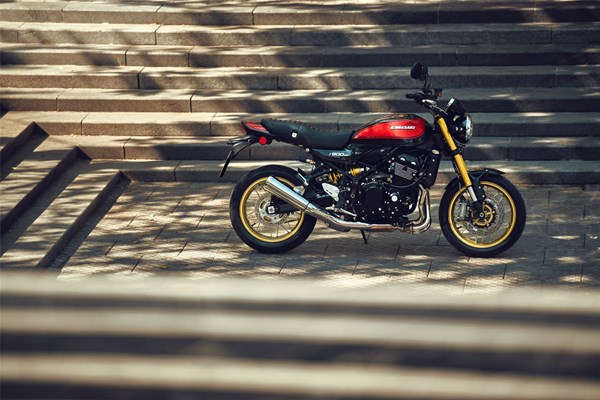 Kawasaki Z900 RS SE () - Bild 10