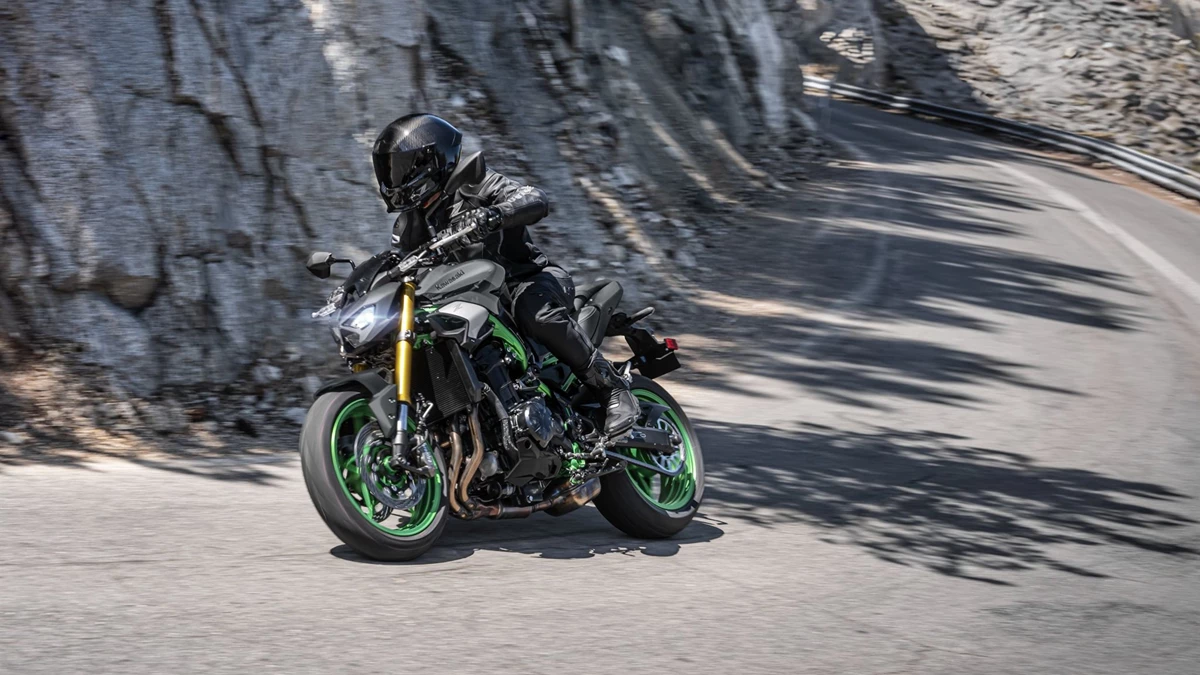 Kawasaki Z900 SE Bild 8: Kawasaki Z900 SE