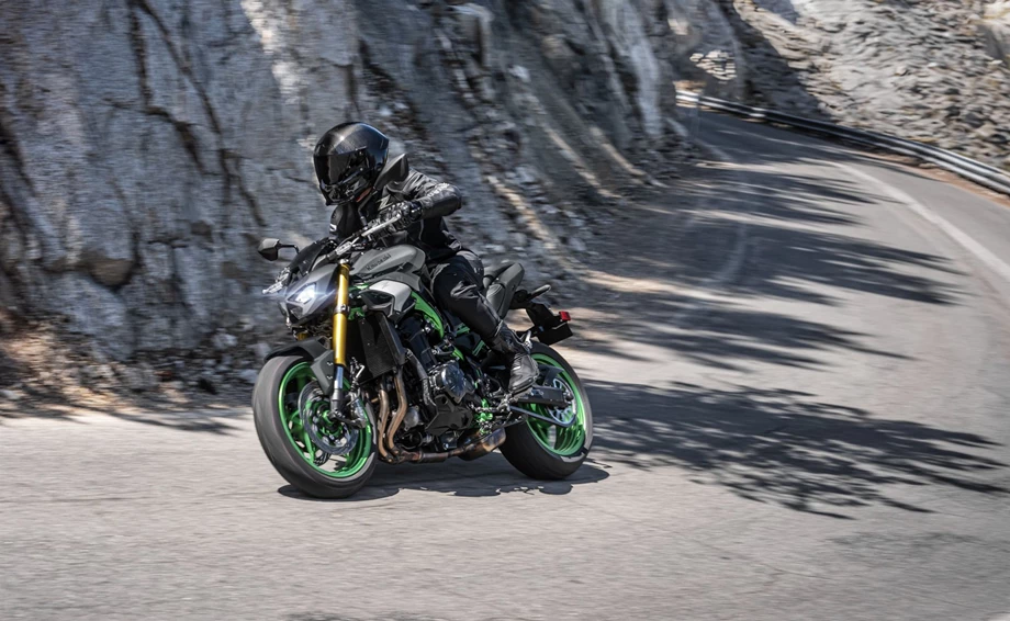 Kawasaki Z900 SE Bild 8: Kawasaki Z900 SE