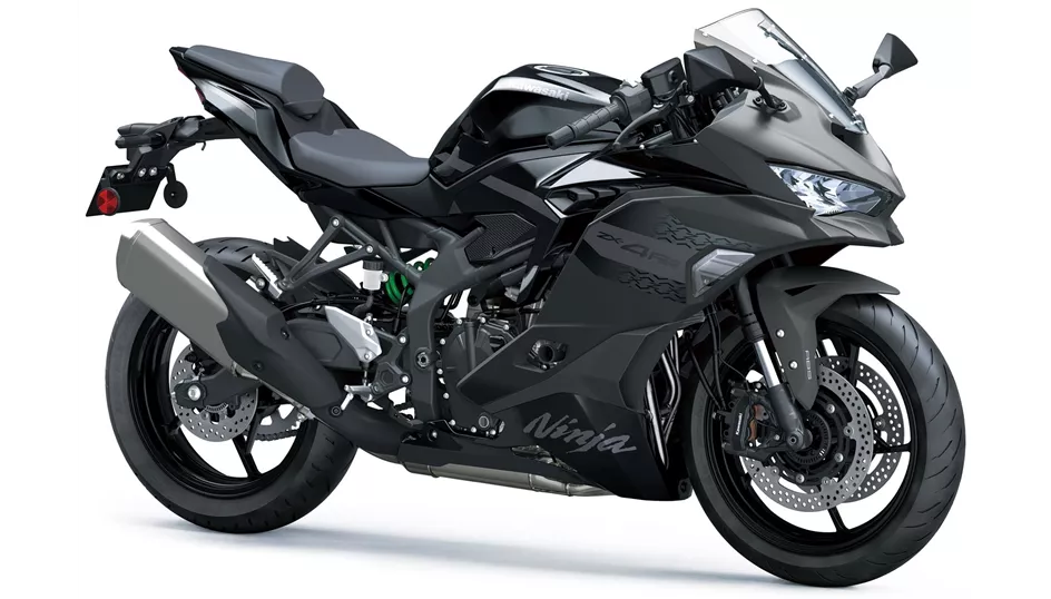 Kawasaki Ninja ZX-4RR 2026 vs Yamaha R7 2026