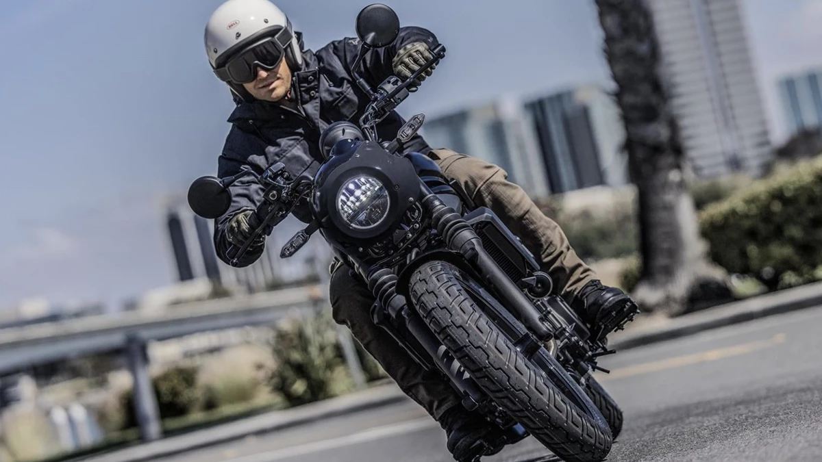 Kawasaki Eliminator 500 SE Bild 5: Kawasaki Eliminator 500 SE