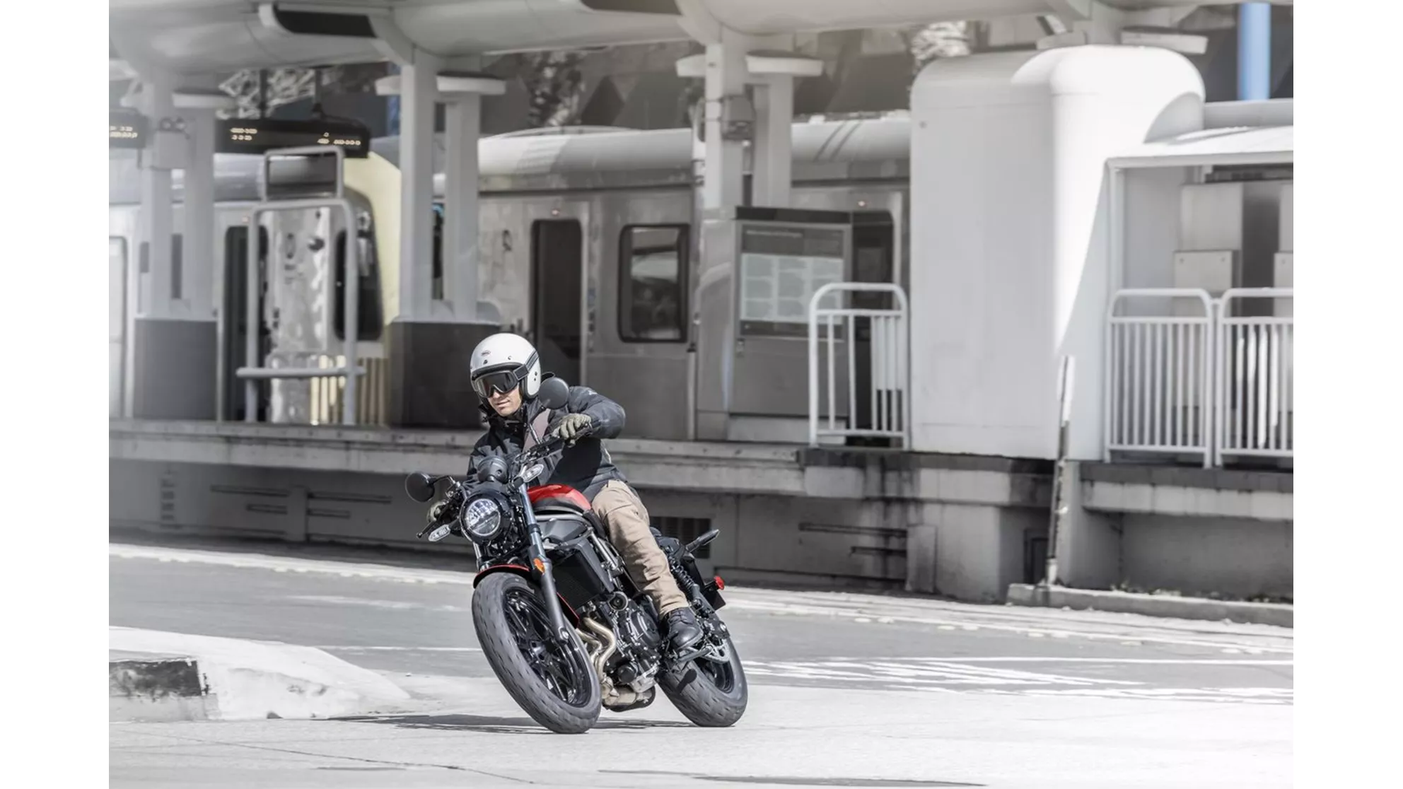 Kawasaki Eliminator 500 SE - Image 6 Kawasaki Eliminator 500 SE - Image 6