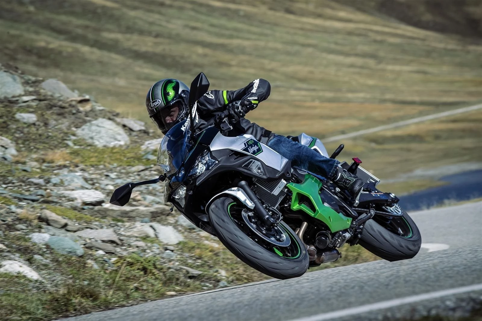 Kawasaki Ninja 7 Hybrid - Imagem 1