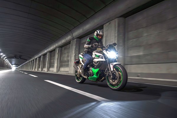 Kawasaki Z7 Hybrid () - Bild 2