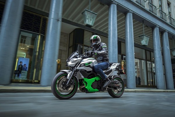 Kawasaki Z7 Hybrid () - Bild 3