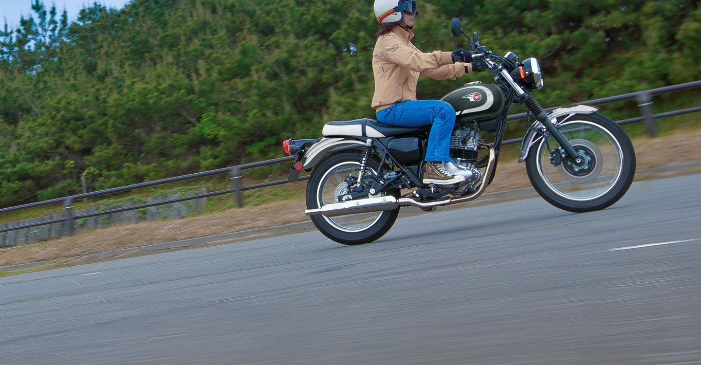 Kawasaki W230