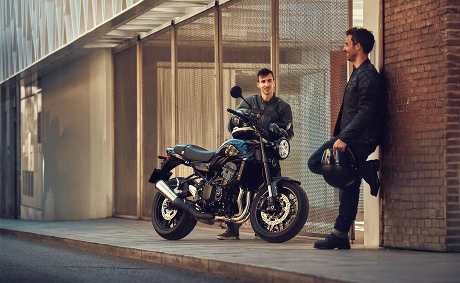 Kawasaki Z900 RS Black Ball Edition Bild 6: Kawasaki Z900 RS Black Ball Edition