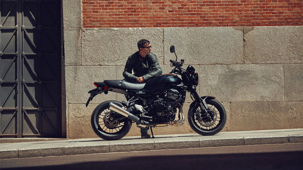 Kawasaki Z900 RS Black Ball Edition Bild 7: Kawasaki Z900 RS Black Ball Edition