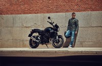 Kawasaki Z900 RS Black Ball Edition 2026 - Bild 4