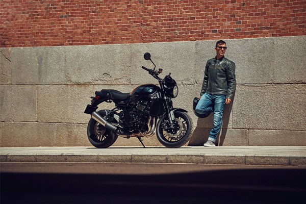 Kawasaki Z900 RS Black Ball Edition () - Bild 3