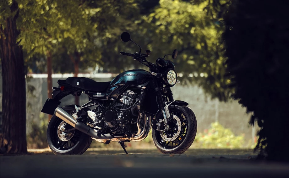 Kawasaki Z900 RS Black Ball Edition Bild 8: Kawasaki Z900 RS Black Ball Edition