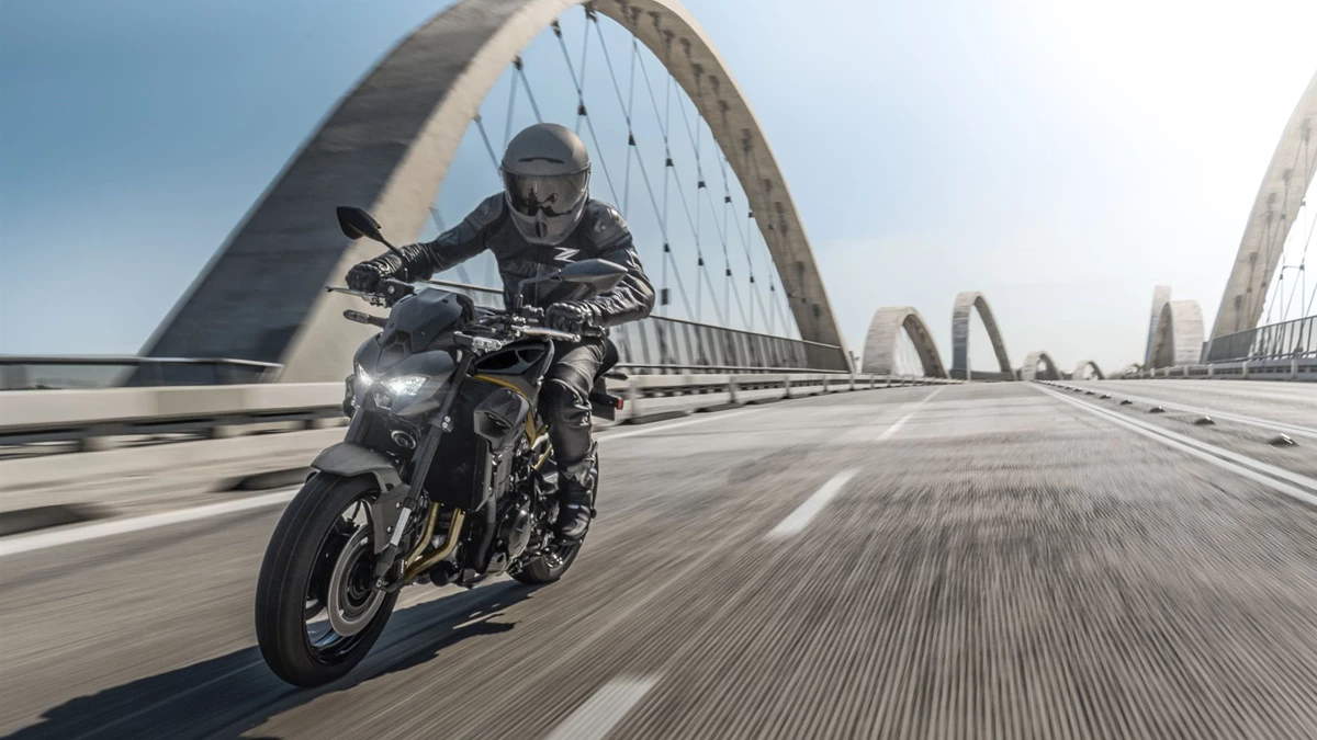 Kawasaki Z900 Bild 11: Kawasaki Z900