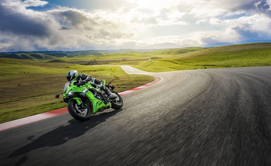 Kawasaki Ninja ZX-6R Bild 9: Kawasaki Ninja ZX-6R