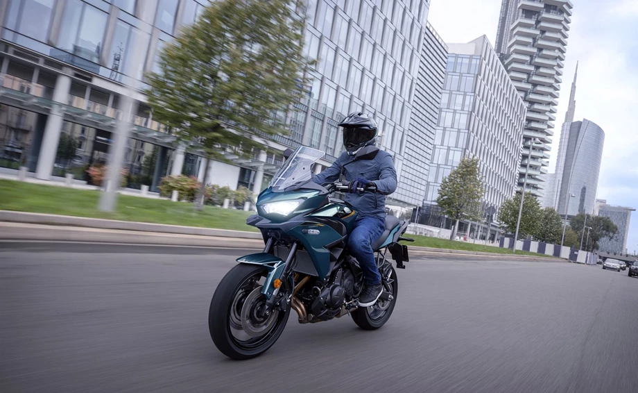 Kawasaki Versys 650 Bild 7: Kawasaki Versys 650