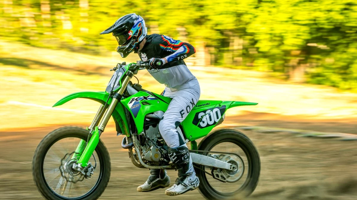 Kawasaki KX 250 Bild 3: Kawasaki KX 250