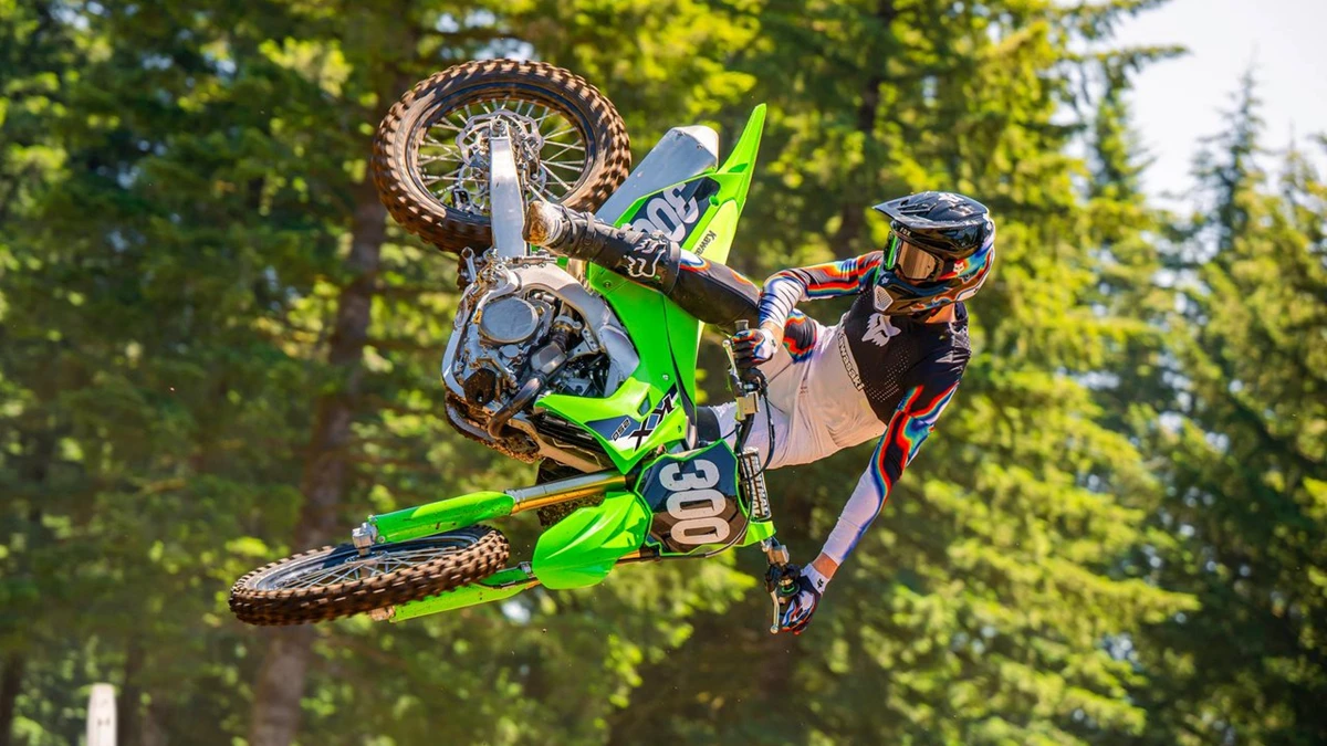 Kawasaki KX 250 Bild 6: Kawasaki KX 250