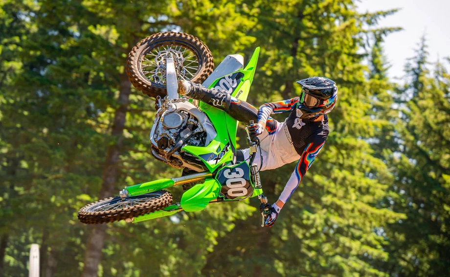 Kawasaki KX 250 Bild 6: Kawasaki KX 250