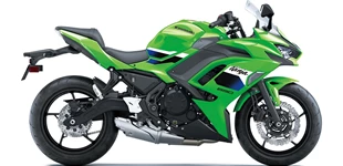 Kawasaki Ninja 650 2026 vs Triumph Daytona 660 2025 Kawasaki Ninja 650 2026 vs Triumph Daytona 660 2025