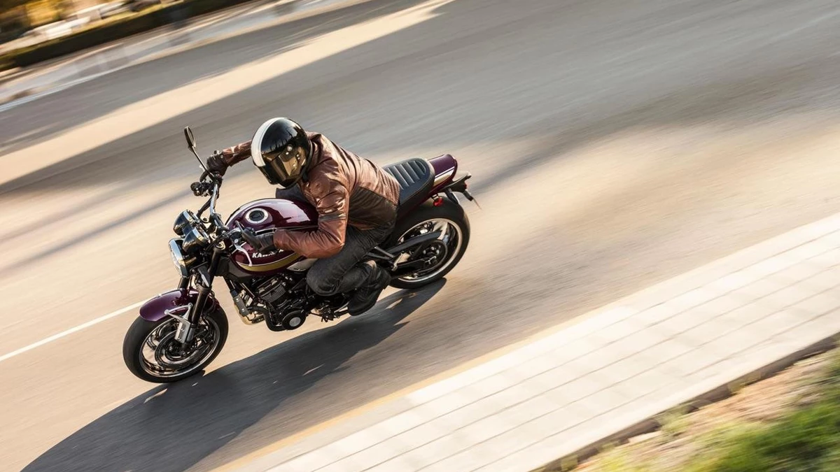 Kawasaki Z900 RS Bild 4: Kawasaki Z900 RS