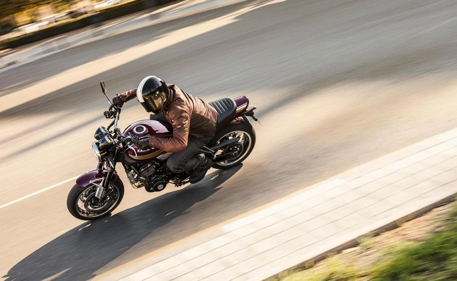 Kawasaki Z900 RS Bild 4: Kawasaki Z900 RS